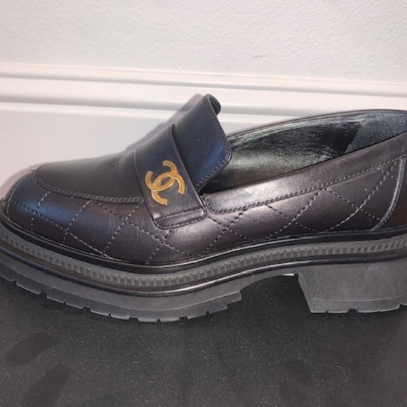 Chanel Interlocking & Quilted PatternCC Logo Loafers Women's Size: 8.5 | IT 38.5 - Picture 3 of 14